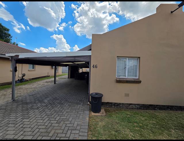 3 BEDROOM TOWNHOUSE FOR SALE IN VAALPARK